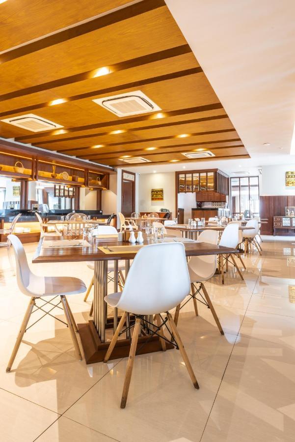Grand Hotel Vientiane Buitenkant foto