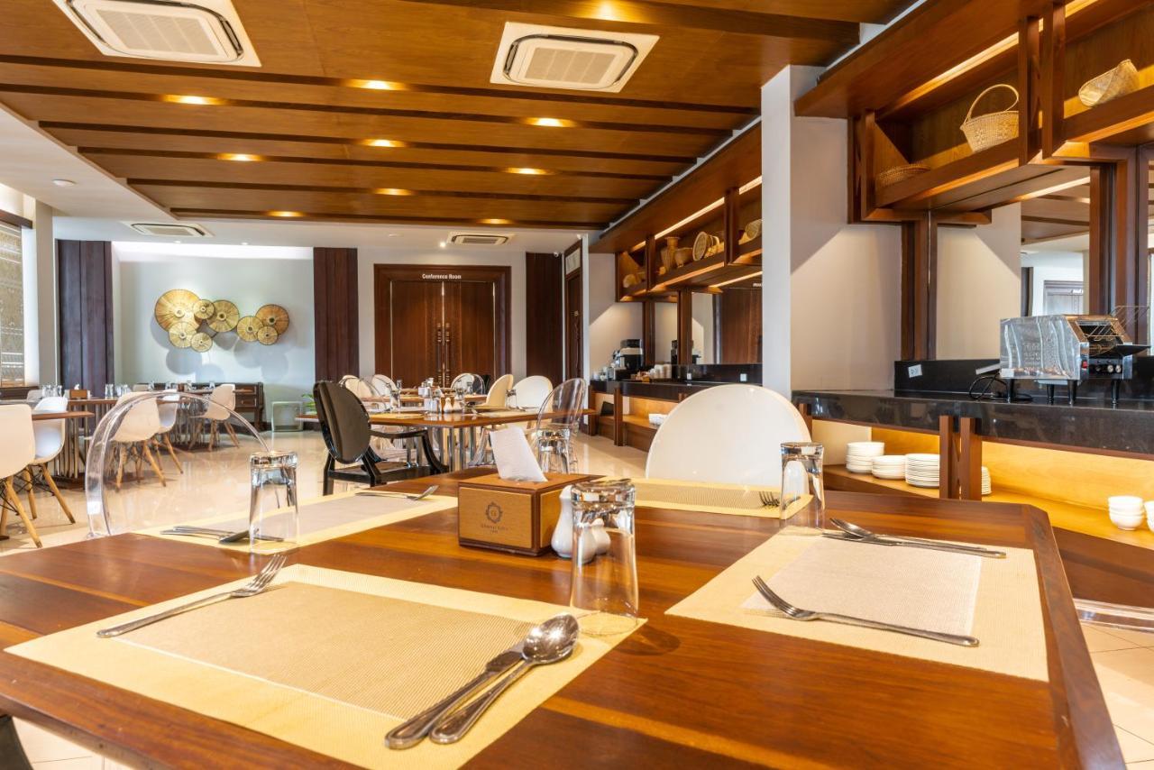 Grand Hotel Vientiane Buitenkant foto